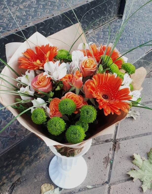 Букет цветов из: Герберы, Хризантемы, Альстромерии и Розы в Мирном Республика Крым