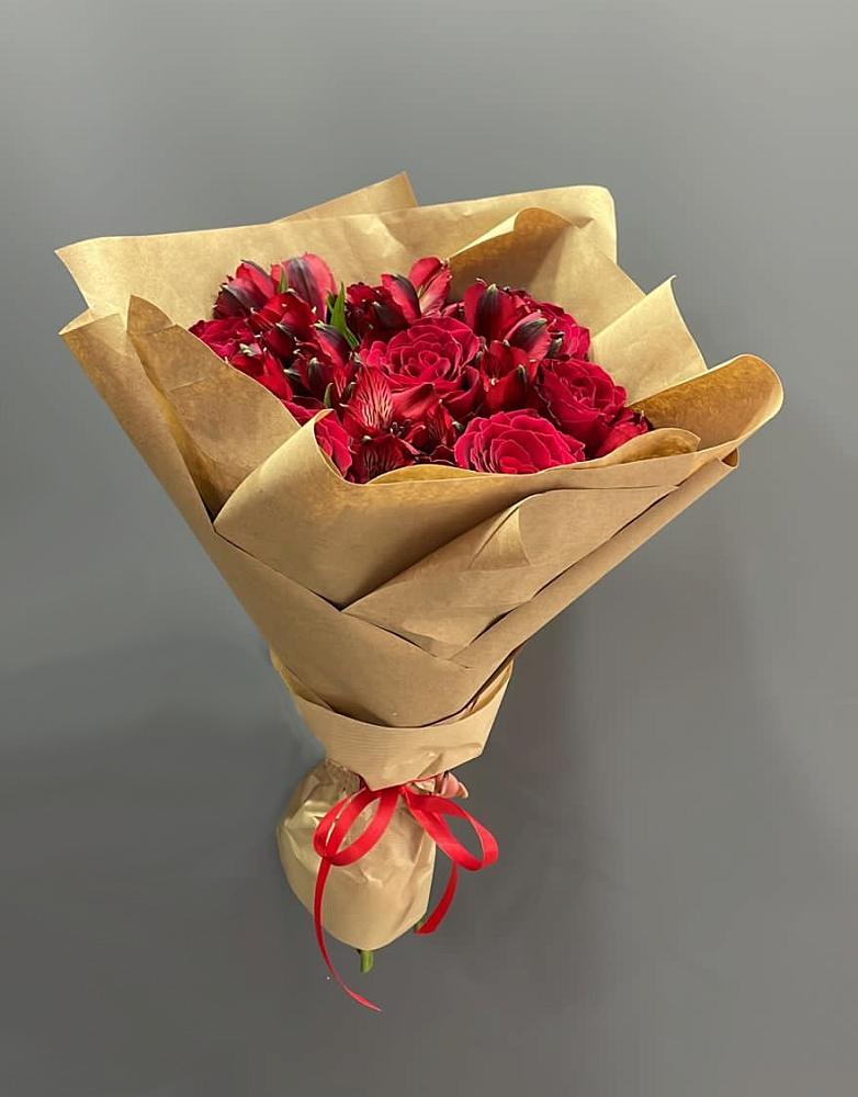 Букет цветов из: Альстромерии и Розы в Мирном Республика Крым