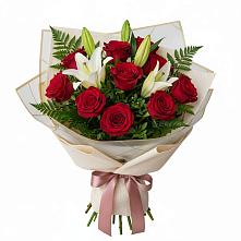 Букет цветов из:  Лилии и Розы в Мирном Республика Крым