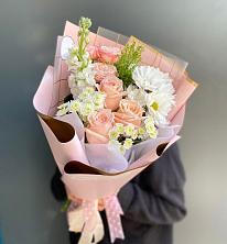 Букет цветов из:  Хризантемы и Розы в Мирном Республика Крым