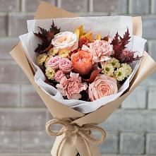 Букет цветов из:  Гвоздики, Хризантемы и Розы в Мирном Республика Крым