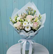 Букет цветов из:  Розы и Лизиантусы в Мирном Республика Крым